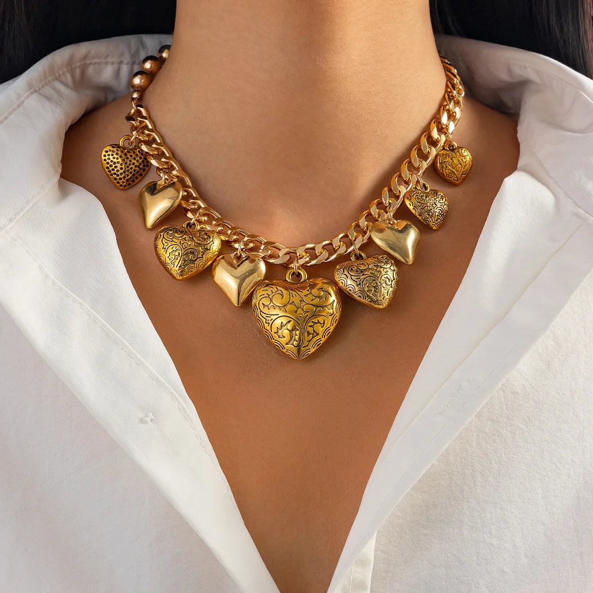 Retro Gold color Heart-shaped Tassel Pendant Necklace for Women Trendy Charms Ladies Collar On Neck Accessories Fashion Jewelry